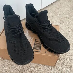 New In Box Men’s Black Sneakers Size 11